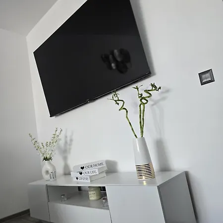 Apartment Emiri *